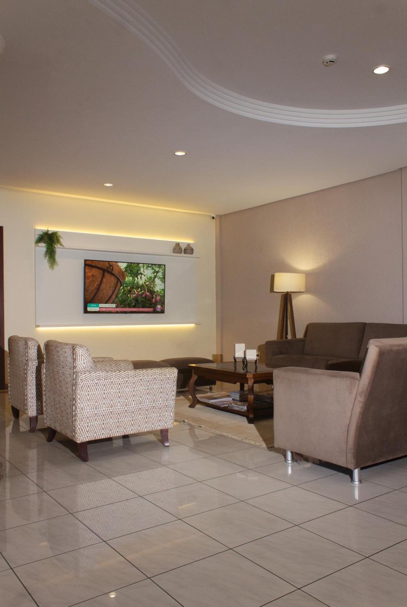 Hotel Cavera Alegrete Bagian luar foto